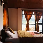 The Mount View By Liyozi Leasiure
