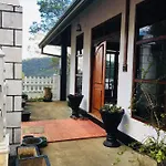 The Mount View By Liyozi Leasiure Hotel Nuwara Eliya