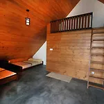 Shalom Bungalow