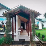 Hotel The Grand Pavilion *
