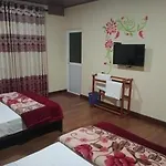 Thuvaraga Inn