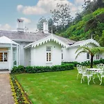 The Clovelly Bungalow