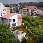 Hotel Hillneliya