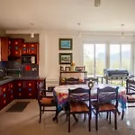 Hotel Hillneliya 3*