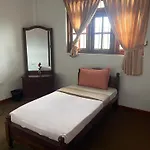 Asiri View Guest house *