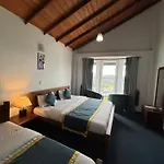 Aoki Nuwaraeliya Bed & Breakfast Nuwara Eliya