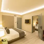 Yara Hotel