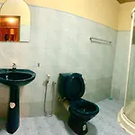 Golden King Bed & Breakfast