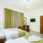 Grand Mellow Guest house Nuwara Eliya