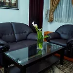 Mountain Breeze Apartment