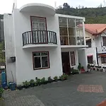 Summer Glow Guest - Nuwara Eliya