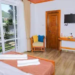 Premier Nuwara Eliya