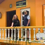 Golden King Bed & Breakfast
