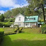 Brockenhurst Villa