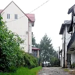 Drizzle Ridge Hotel