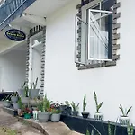 Drizzle Ridge Hotel 4*