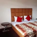 Drizzle Ridge Hotel