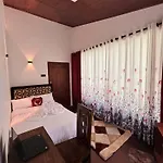 Avocado Guest Nuwaraeliya Guest house Nuwara Eliya