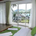 Premier Nuwara Eliya
