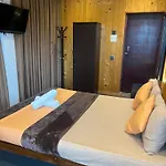 The Natures Nuwaraeliya 3*