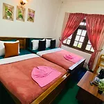 Gregory Lake Inn Resort