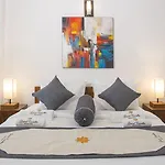 Grand Camellia Hotel