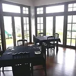 Sanctuary Hills Resort 3*