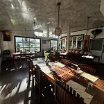 Hotel Crab And Nuwara Eliya