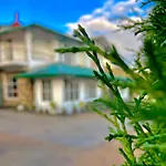 Jetco Lake Front Villa - Nuwara Eliya