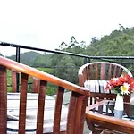 Hotel The Mount View By Liyozi Leasiure Nuwara Eliya