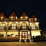 Single Tree Mount Hotel