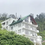 Queens Mount Glen Heights