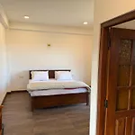 Sherwood Guest house 4*