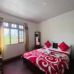 R R I Luxury Hotel Nuwara Eliya