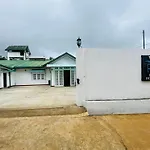 Hotel R R I Luxury Nuwara Eliya