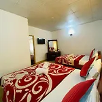 R R I Luxury Hotel 3*