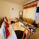 Hotel R R I Luxury