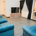 King Castle Front By Laksam Hotel