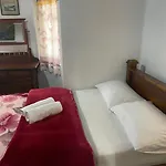 Ruchi House 3*
