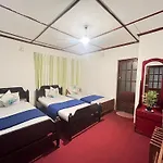 The Green Savanna Holiday Bungalow Nuwara Eliya