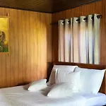 Hotel Crab And Nuwara Eliya