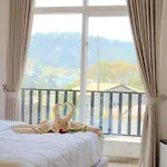 Eleven At View Luxury Apartment