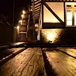 26 Loversleap Resort