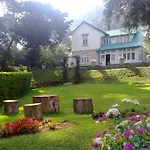 Villa Brockenhurst *