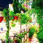 Heidi's Guest house 2*
