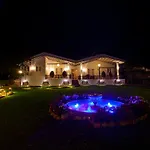 La Grande Villa