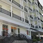 Shinic Holiday Inn