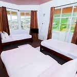 Yoho Pello Lake Resort