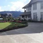 The Hill Town Bed & Breakfast *