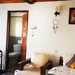 Uyou Ceylon Guest House